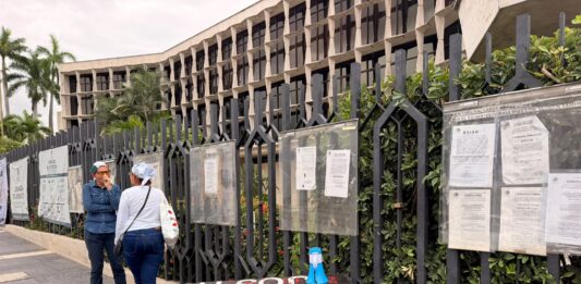 Protestan en exterior del PJF, exigen justicia y libertad para Danna Yanina