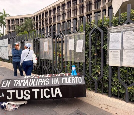 Protestan en exterior del PJF, exigen justicia y libertad para Danna Yanina