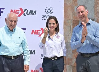 Recibe DIF Tampico camioneta Nissan Urvan 2026 por parte de la Familia Garel Nexum