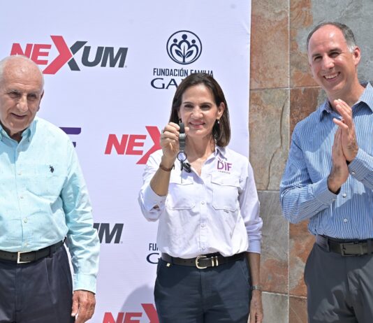 Recibe DIF Tampico camioneta Nissan Urvan 2026 por parte de la Familia Garel Nexum