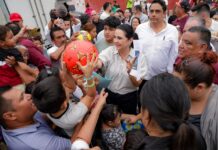 Lleva Mónica Villarreal servicios y apoyos a la colonia Nuevo Amanecere