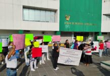 Protestan trabajadores del IMSS, exigen mejor salario y que se retome el régimen de pensiones y jubilaciones