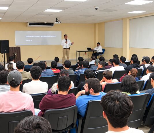 “Sacude” conferencia de EXATEC a estudiantes del TecNM campus Victoria