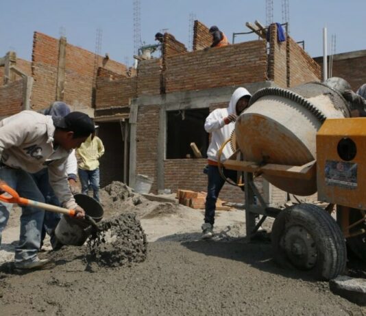 Hay trabajo en la construcción, pero alto costo de los materiales impacta en la vivienda