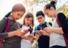 Uso de celulares afecta el rendimiento escolar de los niños; lo usan hasta 10 horas diarias